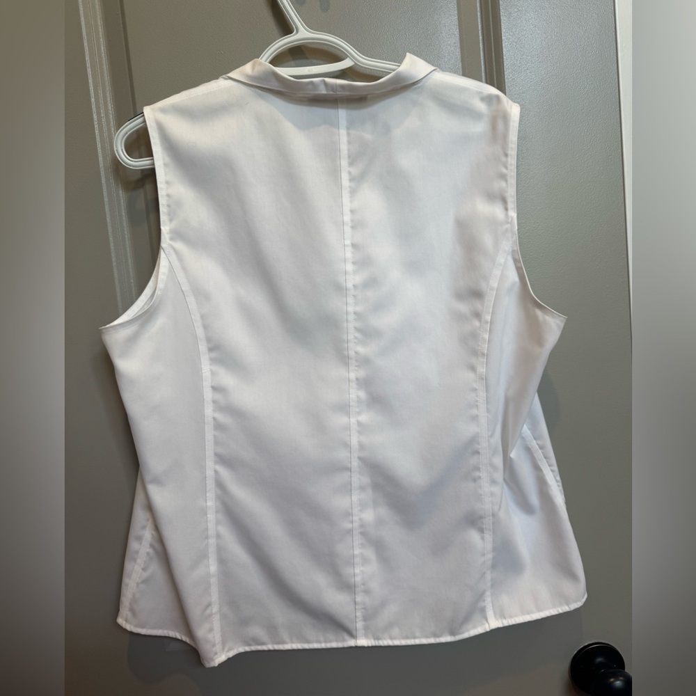 Calvin Klein Button-Up Collared Tank - Picture 2 of 2